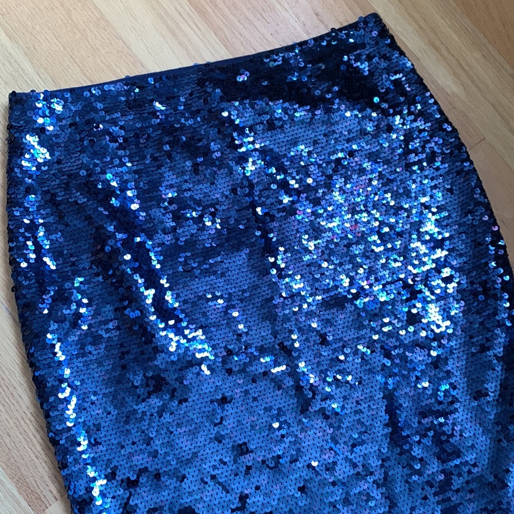 Adrienne Vittadini full sequin midi skirt